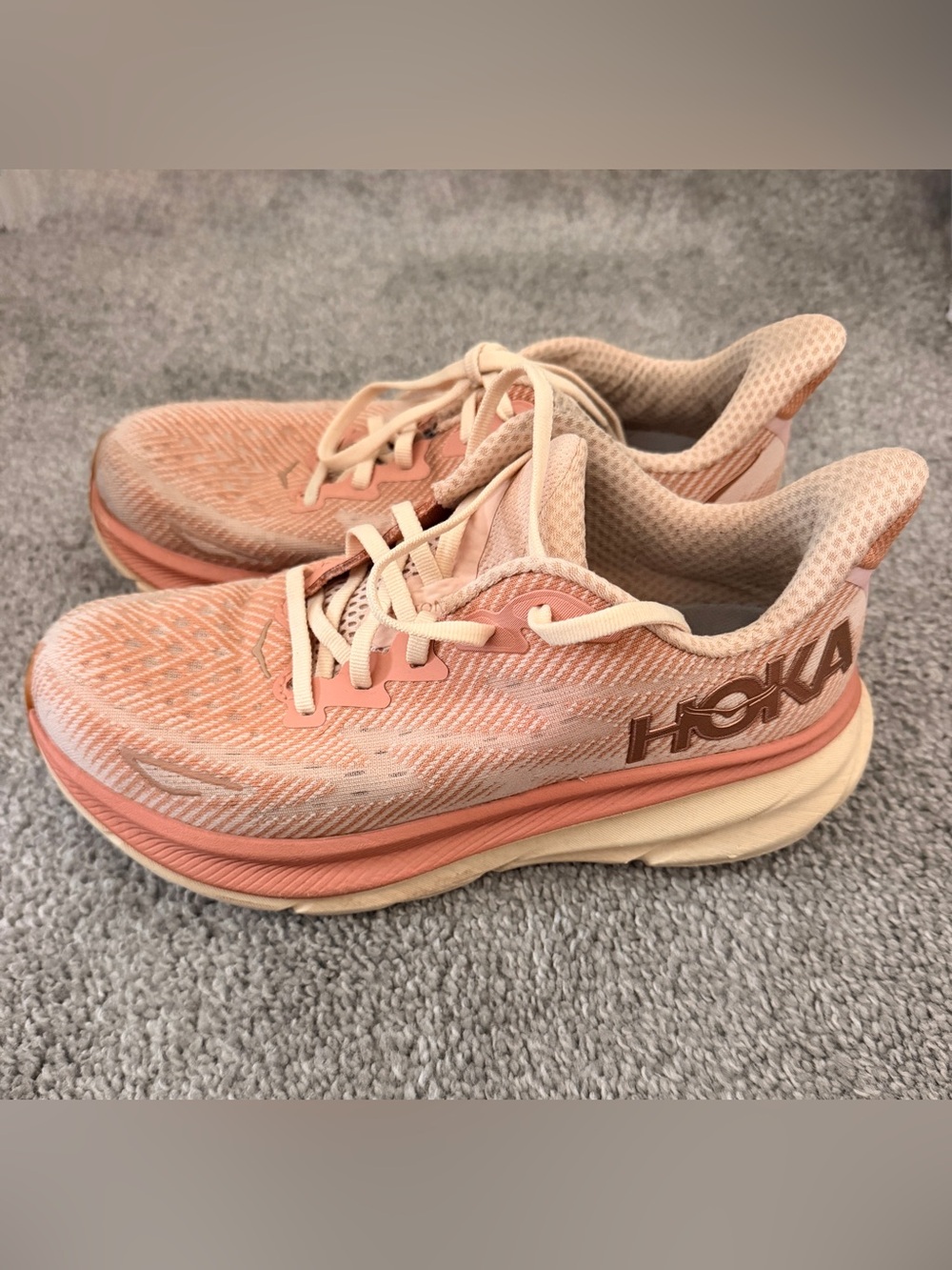 HOKA Clifton 9 Women's Athletic Shoes in Pink & Cream
